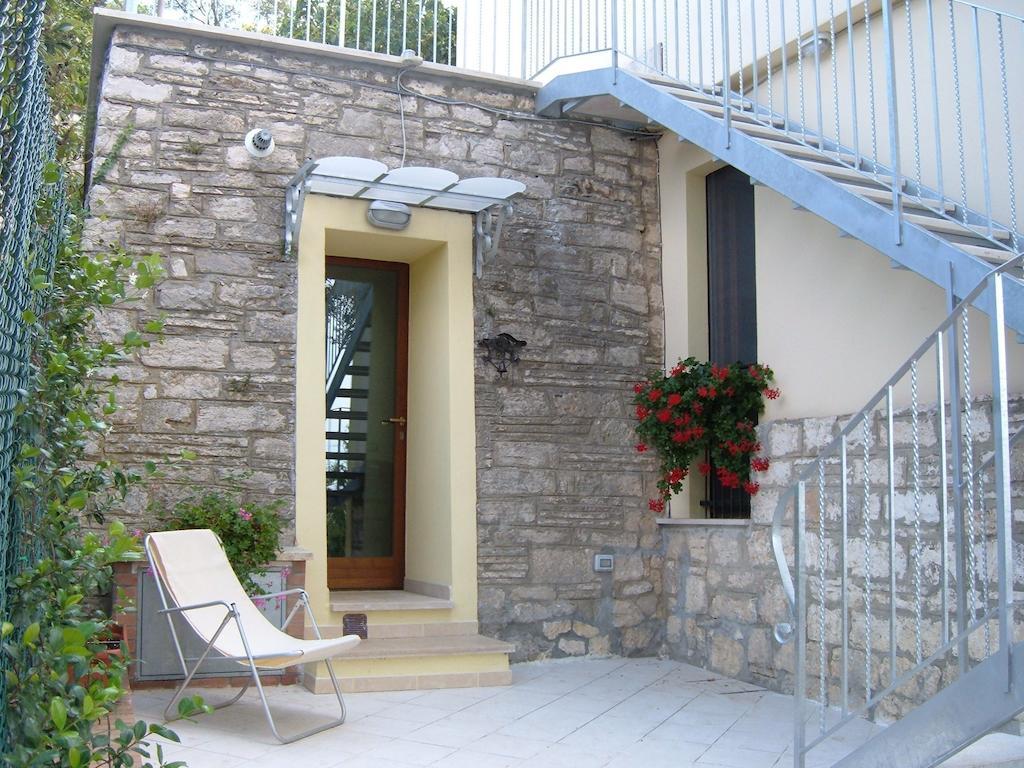 Appartamento Casa Titty Serre Di Rapolano Camera foto