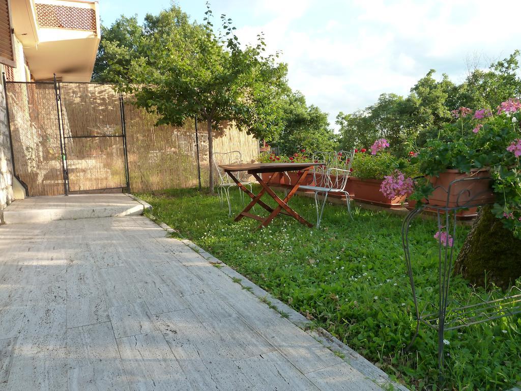 Appartamento Casa Titty Serre Di Rapolano Camera foto